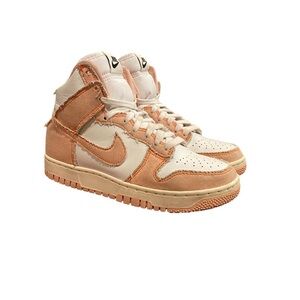 Nike Women’s Dunk High DV1143-800 Arctic Orange Sail Sneakers Size 5.5